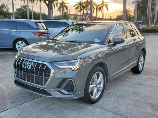 2022 Audi Q3 45 S line Premium Plus