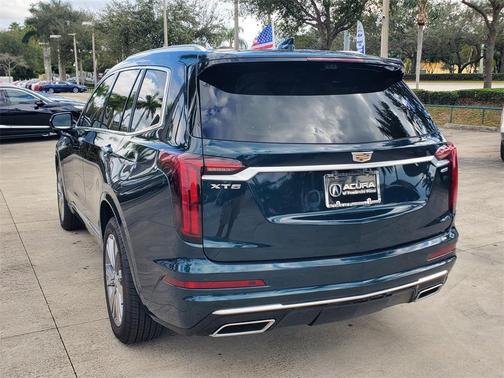 2024 Cadillac XT6 Premium Luxury FWD