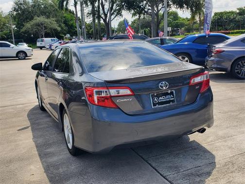 2013 Toyota Camry SE