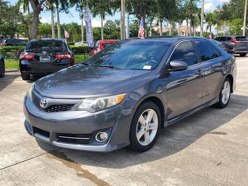 2013 Toyota Camry SE