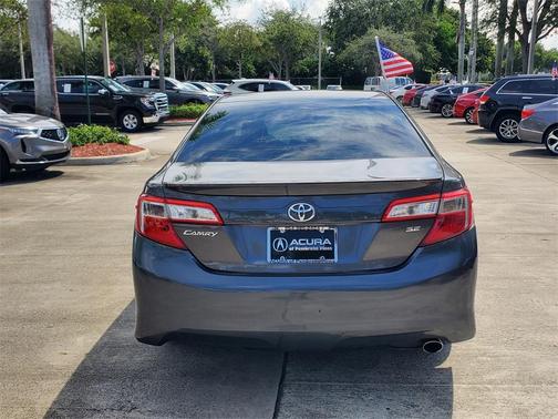 2013 Toyota Camry SE