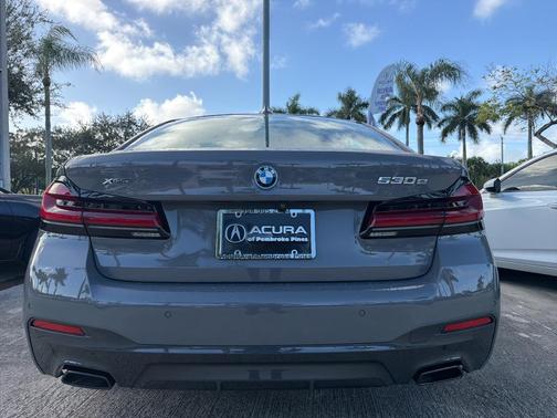 2022 BMW 530e Base