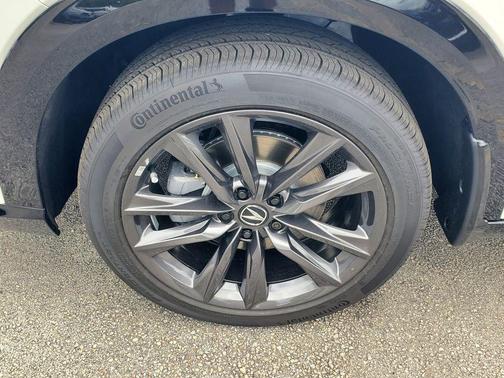 Platinum 2026 Acura ADX w/A-Spec Package