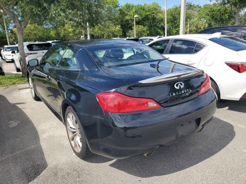 Black Obsidian 2015 INFINITI Q60 S