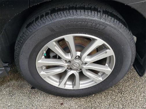 2015 Nissan Pathfinder SV