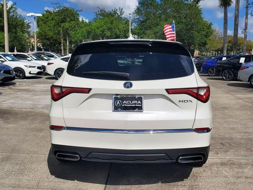 Platinum White Pearl 2024 Acura MDX Standard
