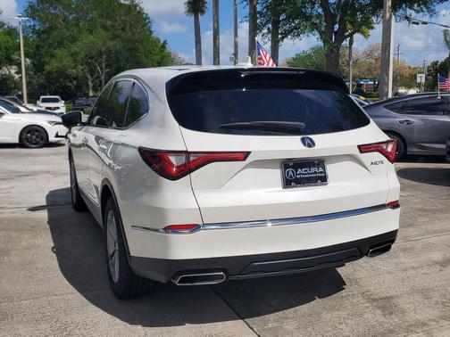 Platinum White Pearl 2024 Acura MDX Standard