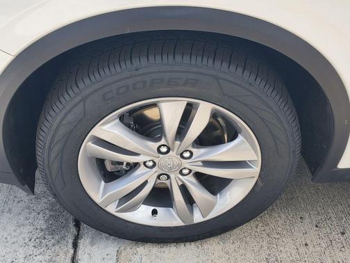 Platinum White Pearl 2024 Acura MDX Standard