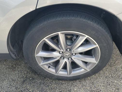 Lunar Silver Metallic 2024 Acura RDX Technology Package