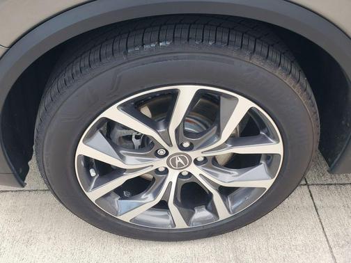 Liquid Carbon Metallic 2024 Acura MDX Technology Package