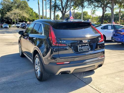 2019 Cadillac XT4 Premium Luxury