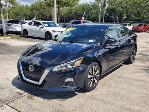 2022 Nissan Altima 2.5 SV