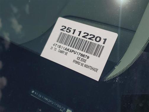 2023 Toyota Camry SE