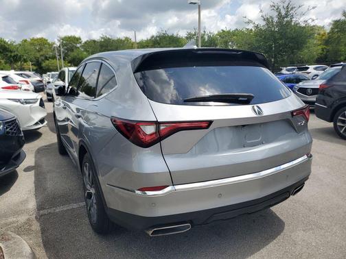 Lunar Silver Metallic 2023 Acura MDX Technology Package