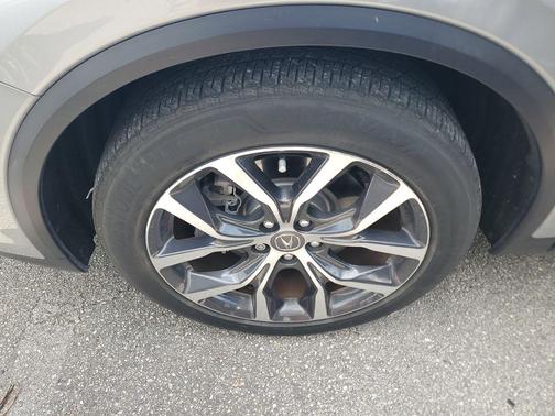 Lunar Silver Metallic 2023 Acura MDX Technology Package