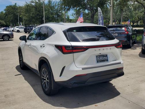 Eminent White Pearl 2025 Lexus NX 250 Premium