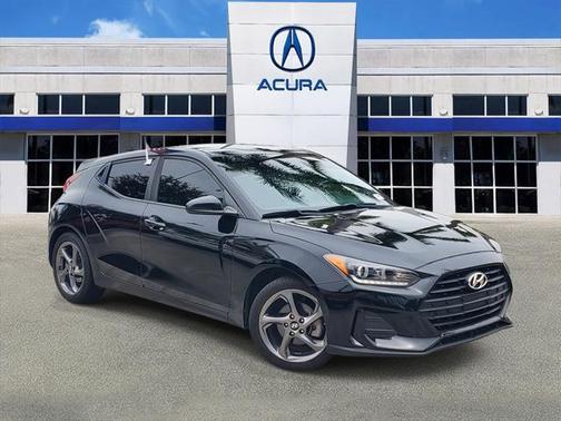 2019 Hyundai Veloster 2