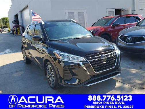 2022 Nissan Kicks SV