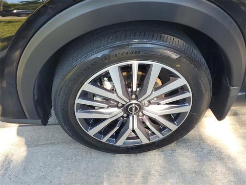 2022 Nissan Kicks SV