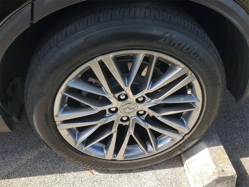 2023 Acura MDX Advance Package