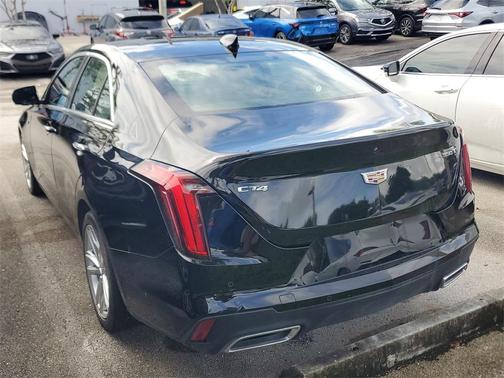 2022 Cadillac CT4 Luxury