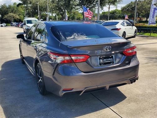 2018 Toyota Camry SE