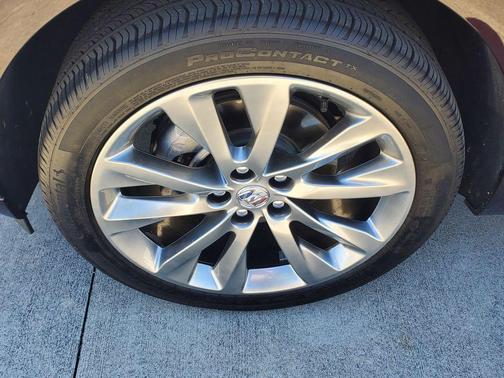 2022 Buick Envision FWD Avenir