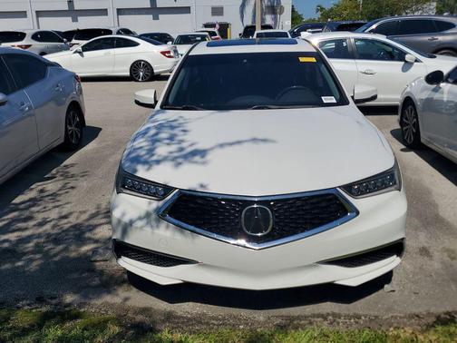 Platinum White Pearl 2019 Acura TLX FWD