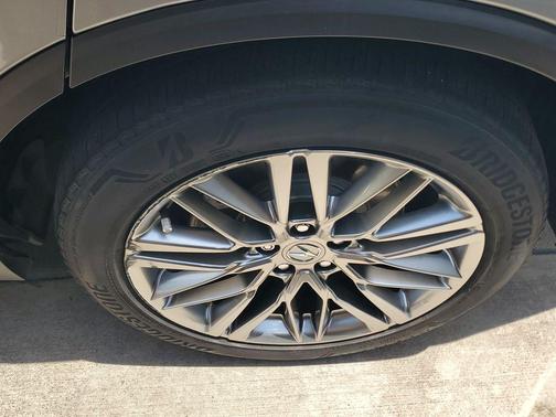 Liquid Carbon Metallic 2023 Acura MDX Advance Package
