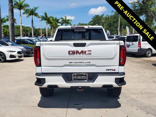 2022 GMC Sierra 1500 AT4