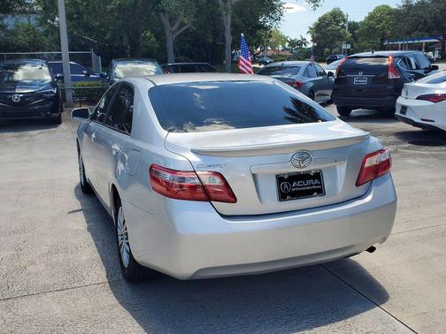 Classic Silver Metallic 2008 Toyota Camry LE