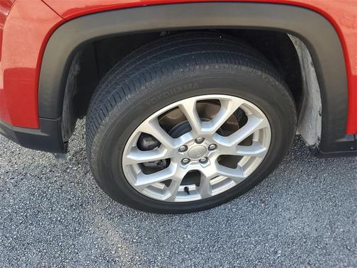 2023 Jeep Compass Latitude Lux