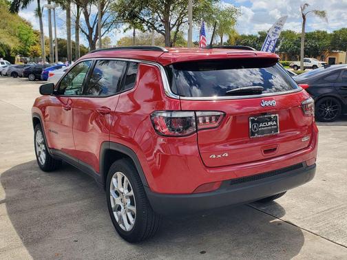 2023 Jeep Compass Latitude Lux