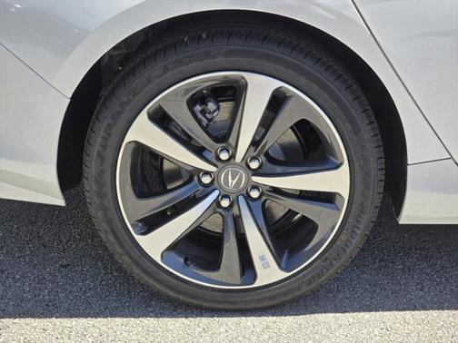 2025 Acura TLX Technology