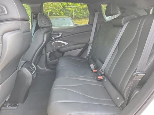 Platinum 2026 Acura RDX Base