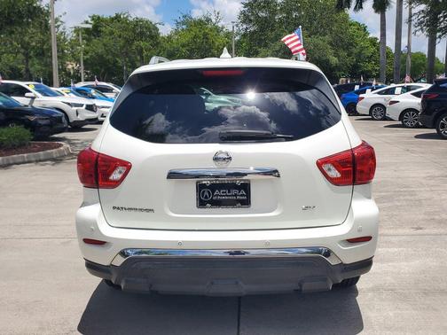 Glacier White 2019 Nissan Pathfinder SV