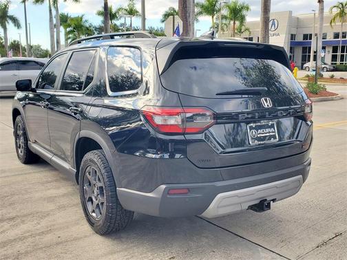 2023 Honda Pilot AWD TrailSport
