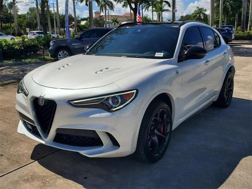 2021 Alfa Romeo Stelvio Quadrifoglio