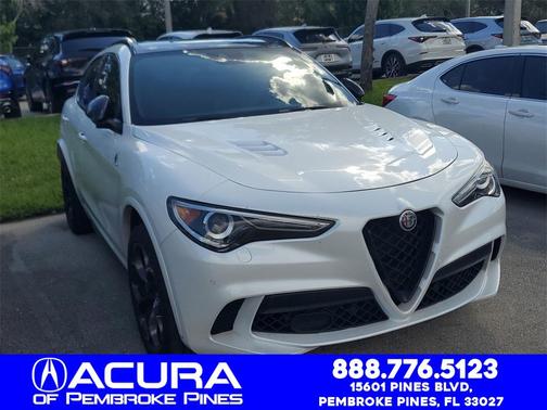 2021 Alfa Romeo Stelvio Quadrifoglio