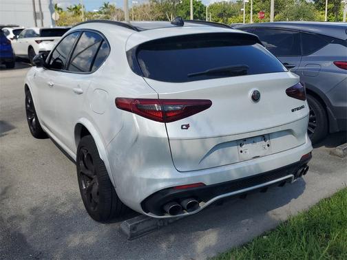 2021 Alfa Romeo Stelvio Quadrifoglio