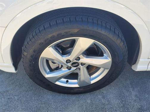 2021 Audi Q3 40 Premium