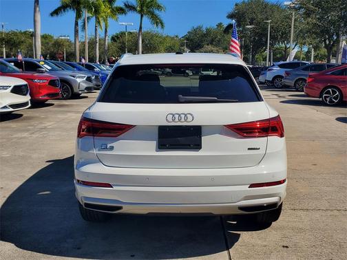 2021 Audi Q3 40 Premium