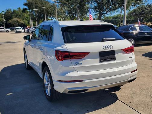 2021 Audi Q3 40 Premium