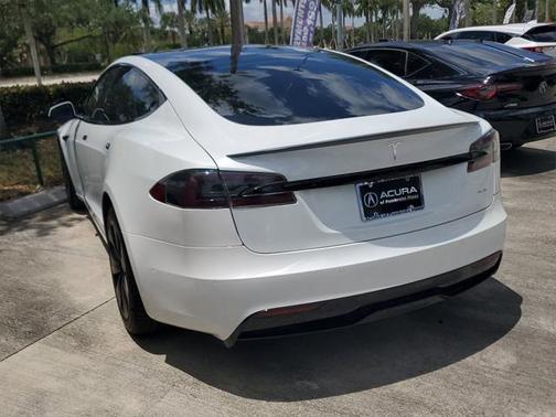 2021 Tesla Model S Plaid