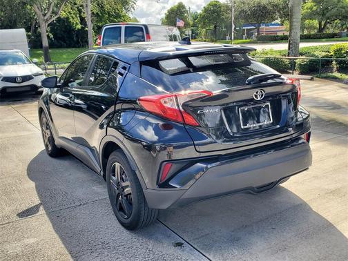 2019 Toyota C-HR LE