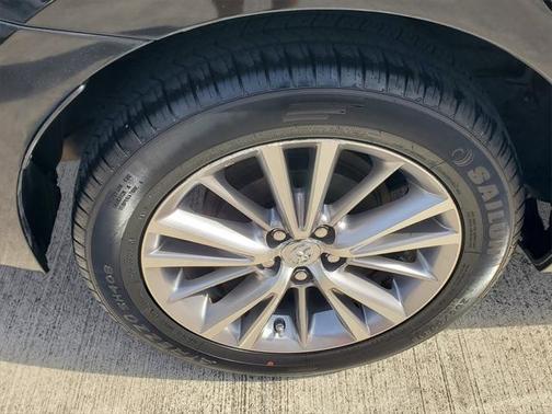 2015 Toyota Corolla LE Plus