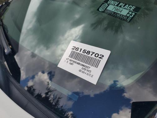 Super White 2011 Toyota Camry LE
