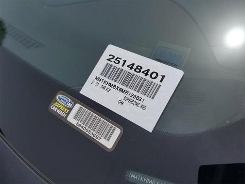 2021 Toyota C-HR XLE