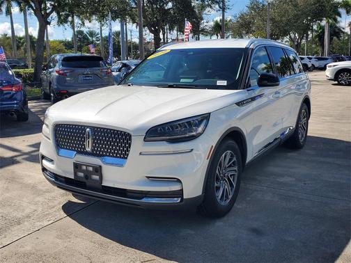 2020 Lincoln Aviator Standard