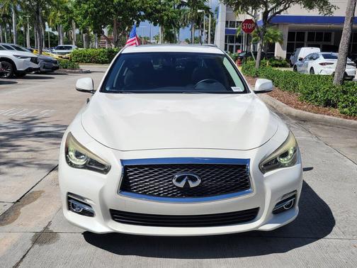 Majestic White 2017 INFINITI Q50 3.0T Premium